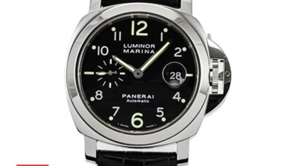 Panerai Luminor Marina Automatic 44mm Leather Strap Watch